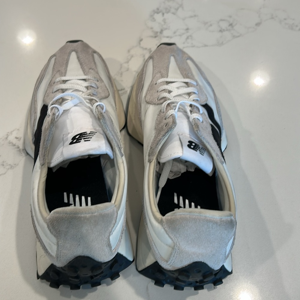 NEW BALANCE Women's 327 Shoes Size 9B In Sea Salt with NB 103 White And Black - Picture 12 of 13